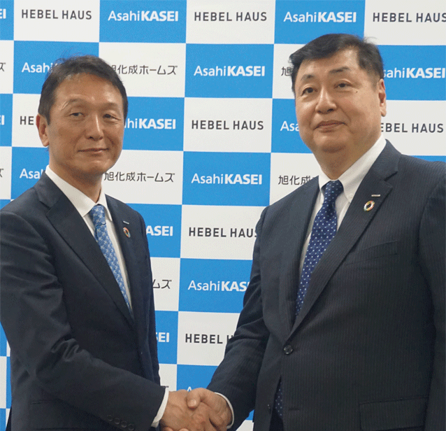 大和久新社長と川畑新会長が就任会見 国内の持続的成長と人材育成に注力